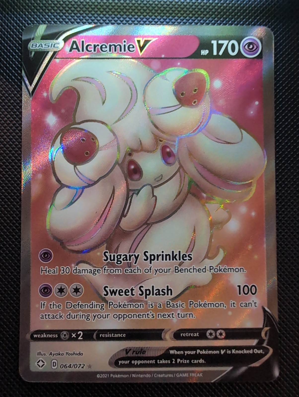Alcremie V (Full Art) 064/072 Shining Fates Holo