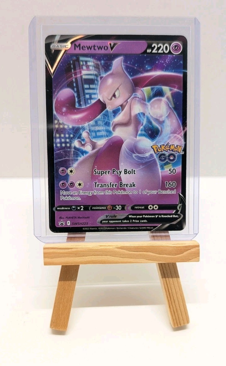 Pokémon TCG, Mewtwo V SWSH223 – Black Star Promo