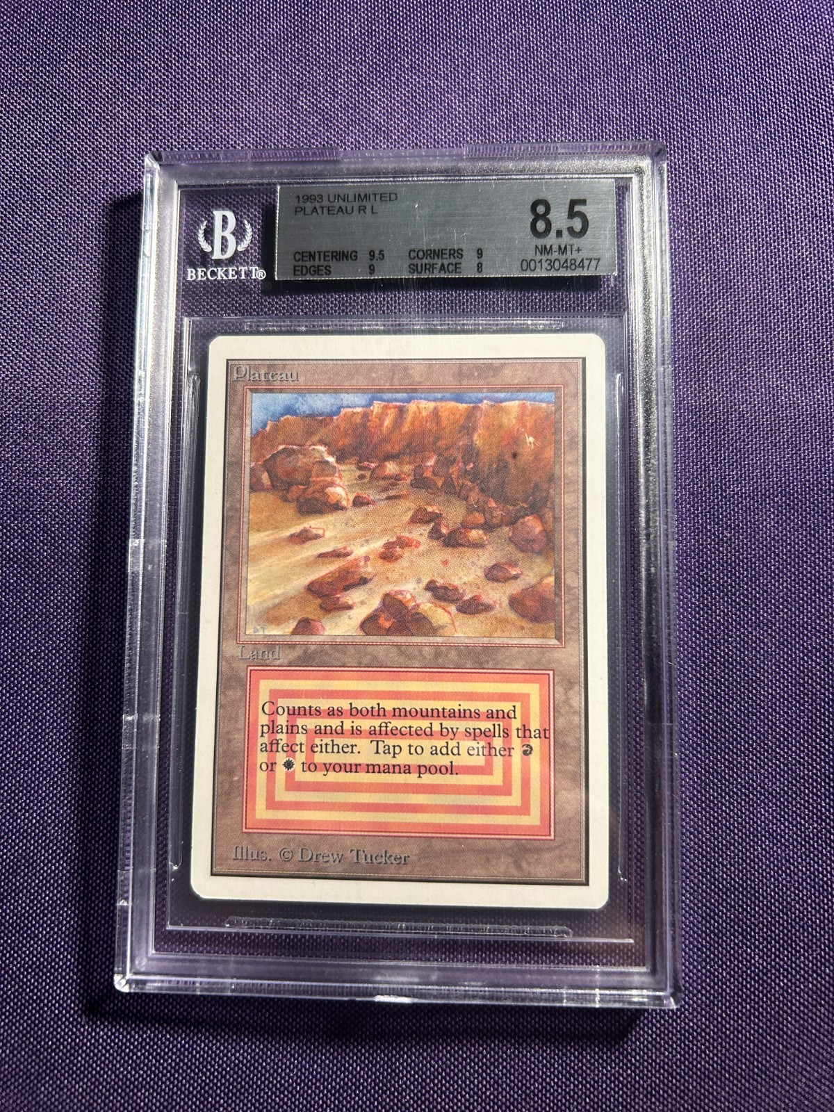 1993 MTG Unlimited Plateau Magic the Gathering BGS 8.5 NM-MT+