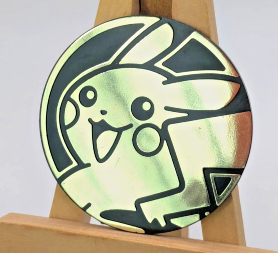 Pikachu Coin Jumbo Gold Mirror Holo Pokemon TCG Near Mint 2022