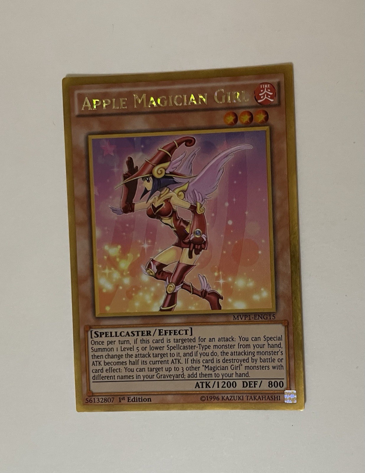 Yu-Gi-Oh! Apple Magician Girl – 1st Edition Gold Secret Rare Holo – MVP1-ENG15