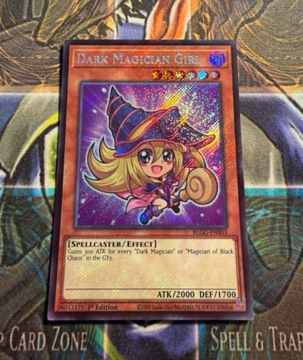 *** DARK MAGICIAN GIRL *** 1ST EDITION SECRET RARE (CHIBI) BLGG-EN003 YUGIOH!