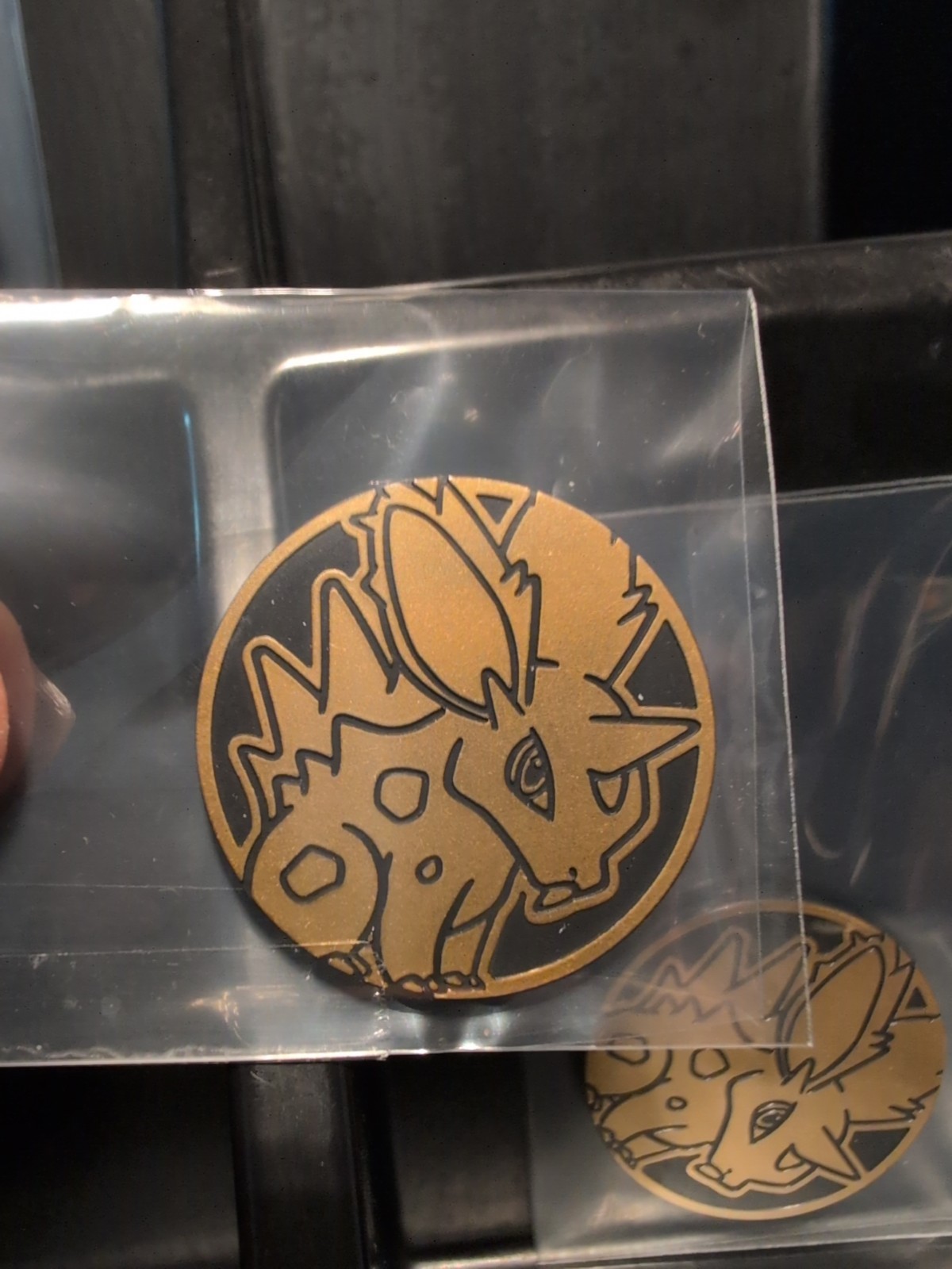 Pokemon Gold Nidoran Male Mini Coin From 151 Chinese
