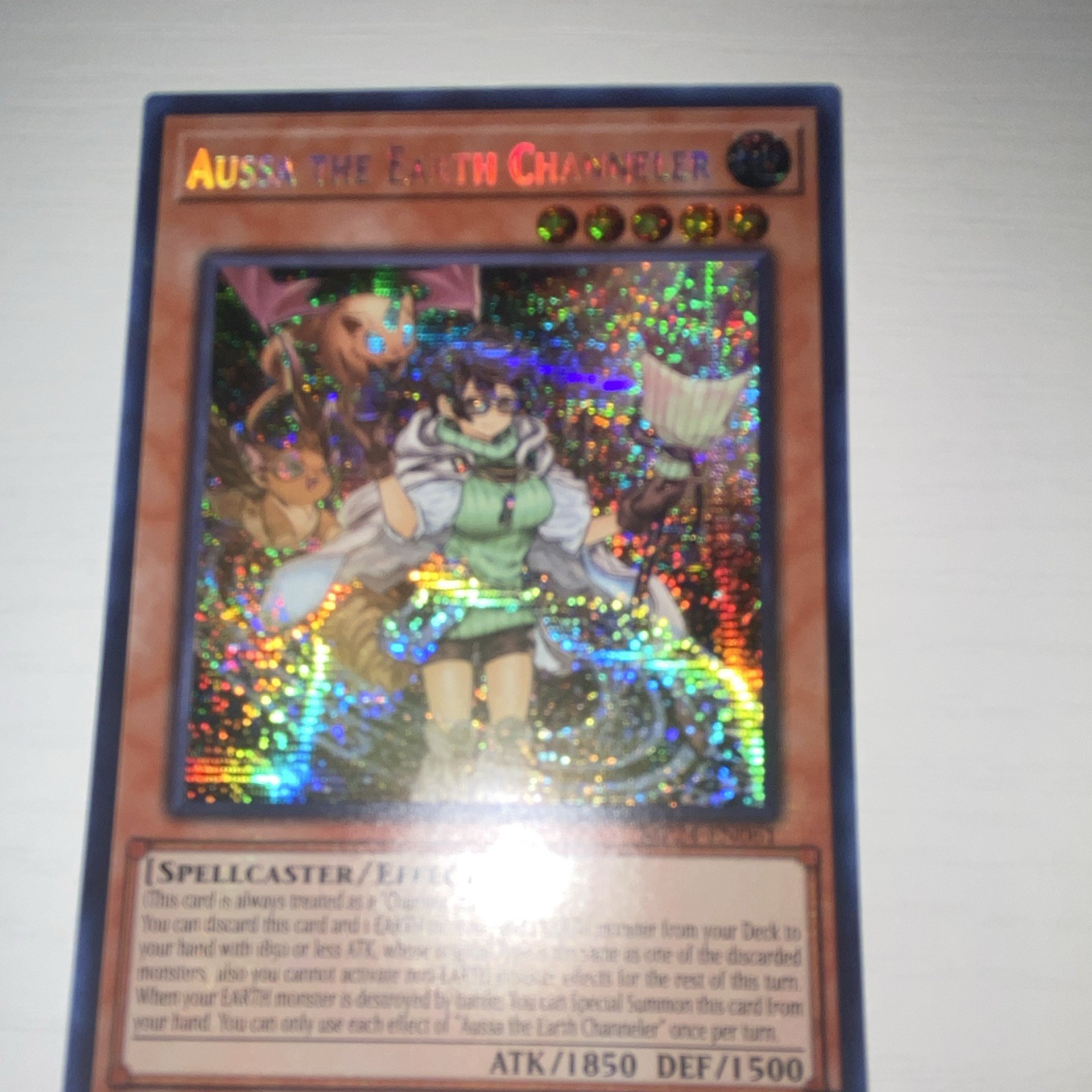 Yu-Gi-Oh! TCG Konami Aussa the Earth Channeler Effect Holo EN 1850/1500