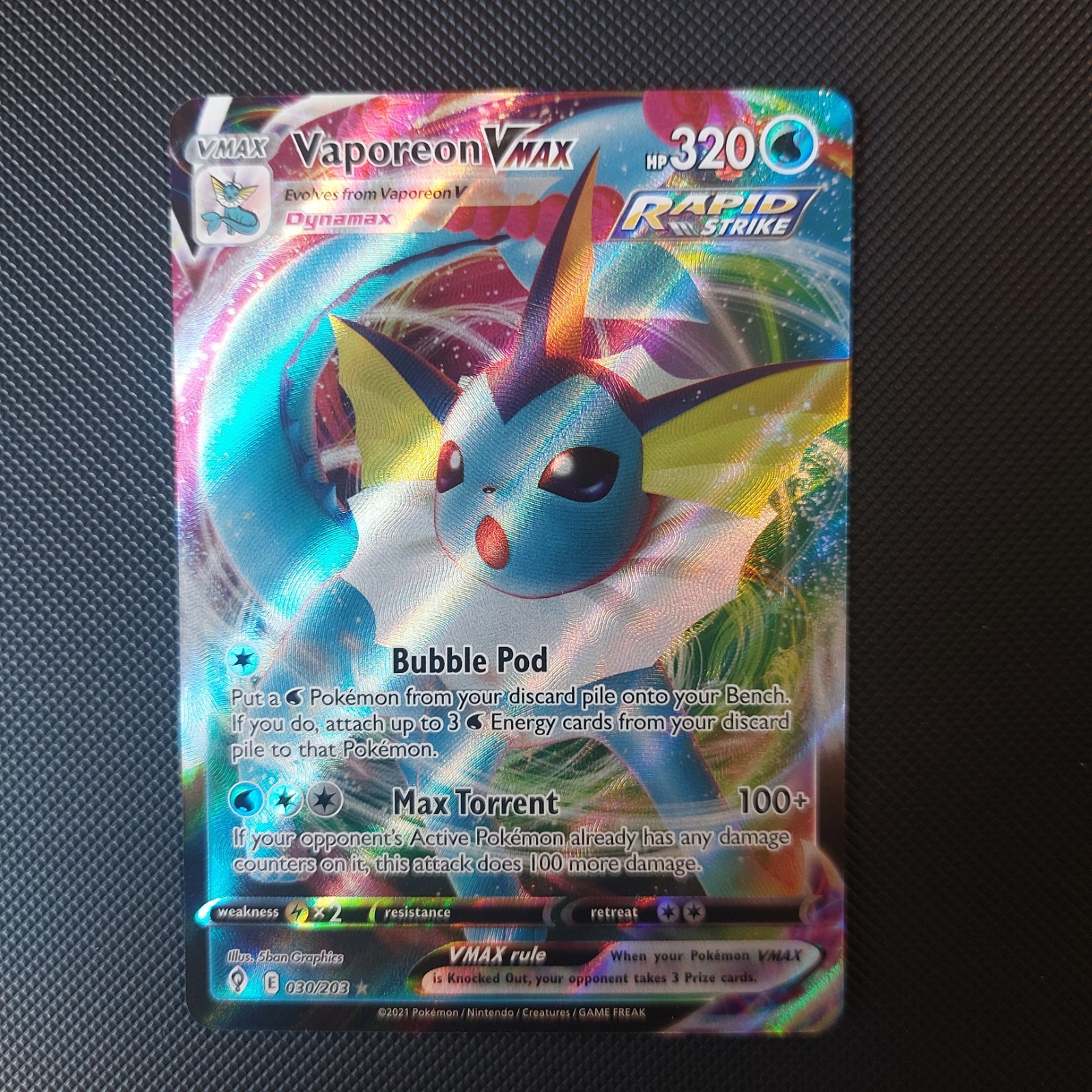Vaporeon VMAX 030/203 NM Pokemon TCG SWSH07: Evolving Skies
