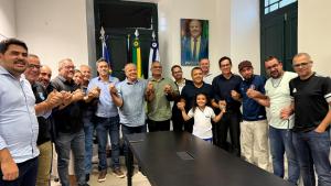 Leia mais sobre o artigo PREFEITURA DE GOIANA EXTINGUE TAXA DE ESTUDANTES AO RENOVAR CONVÊNIO COM ASTUG