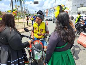 Leia mais sobre o artigo GOIANA PROMOVE BLITZ EDUCATIVA NA SEMANA NACIONAL DO TRÂNSITO