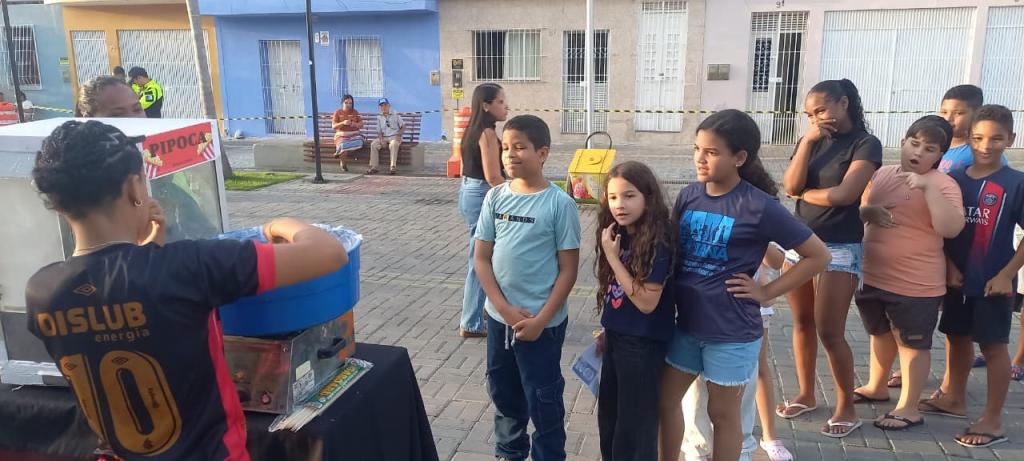 Leia mais sobre o artigo PREFEITURA DE GOIANA PROMOVE AÇÃO EDUCATIVA DE TRÂNSITO PARA CRIANÇAS E FAMÍLIAS