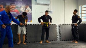 Leia mais sobre o artigo ESCOLINHA DE JIU-JITSU FORMA JOVENS ATLETAS E PROMOVE INCLUSÃO EM GOIANA