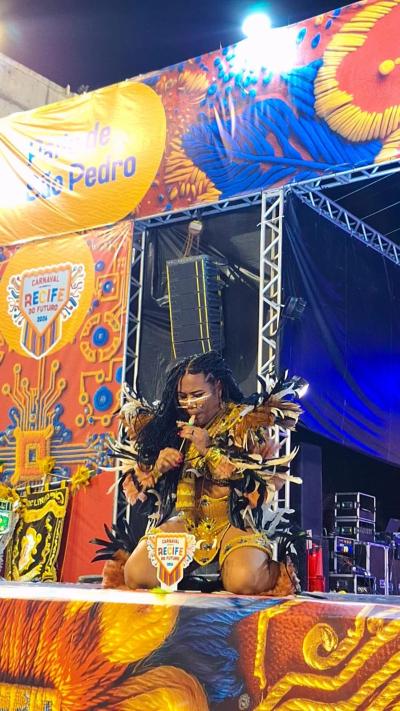 Leia mais sobre o artigo MESTRA JAQUELINE CONQUISTA TRICAMPEONATO NO CONCURSO DE PORTA-ESTANDARTE NO RECIFE