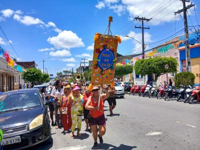 Leia mais sobre o artigo GOIANAPREVI PROMOVE CORTEJO CARNAVALESCO E CELEBRA CULTURA POPULAR COM SERVIDORES INATIVOS