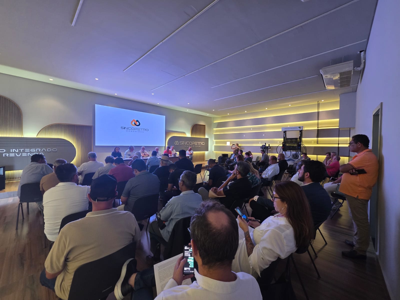 Você está visualizando atualmente Campanha Salarial: Frentistas apresentam contraproposta; Negociações continuam